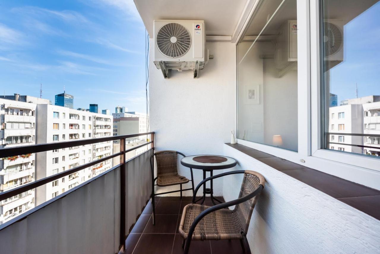 Zelazna Sky Nest Apartment *